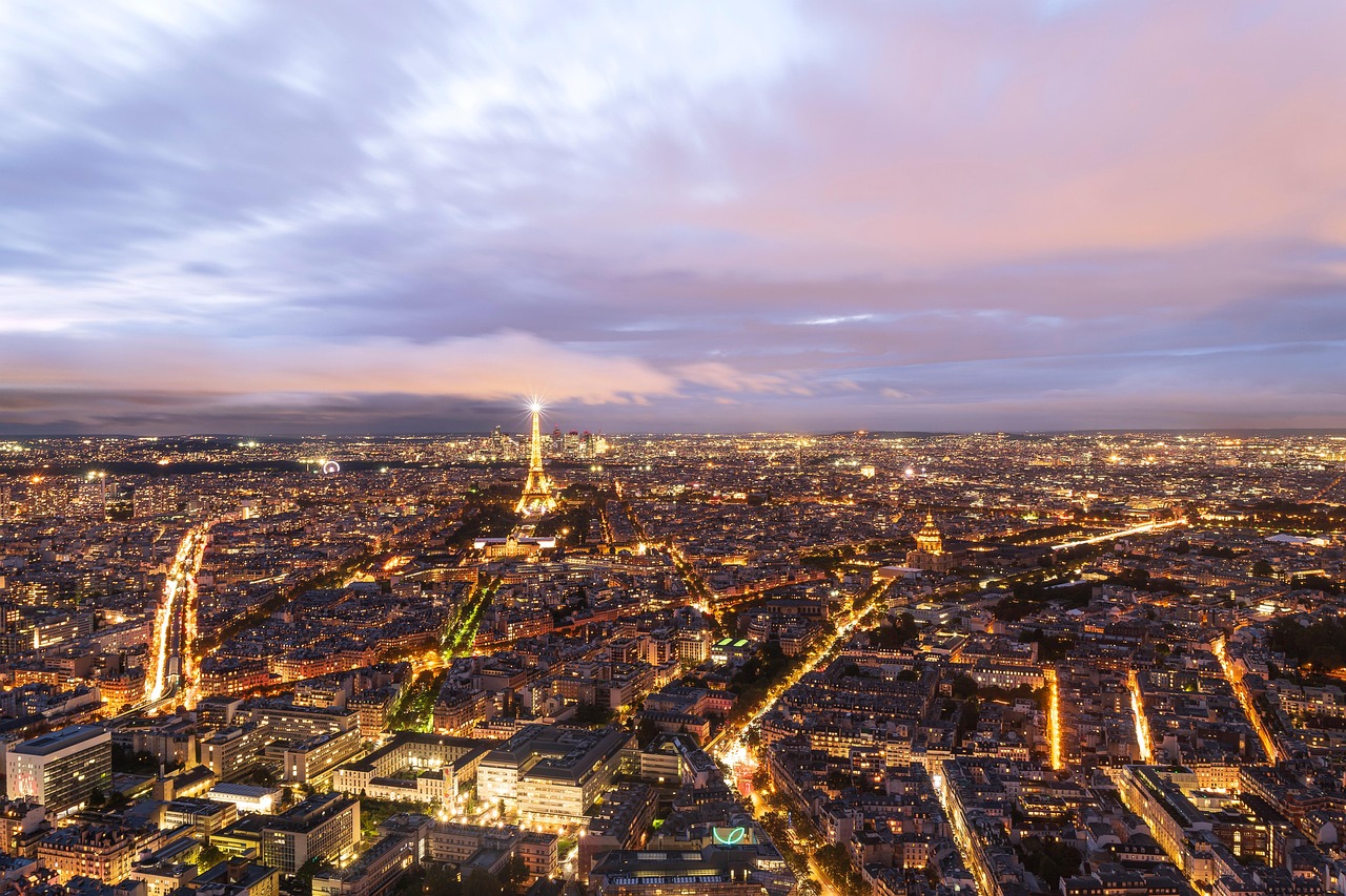 Book flights to France - Eiffel Tower in Paris - international airline tickets